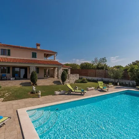 Albina Skitaca * Koromačno