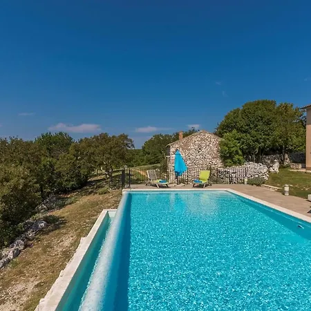 Albina Skitaca Villa Koromačno