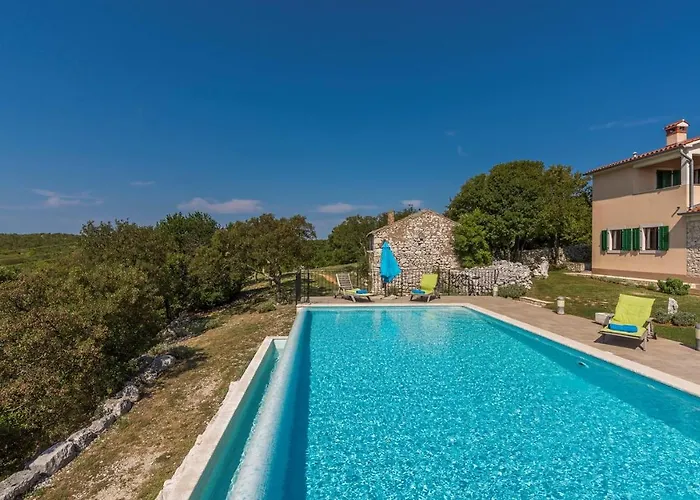 Albina Skitaca Villa Koromacno